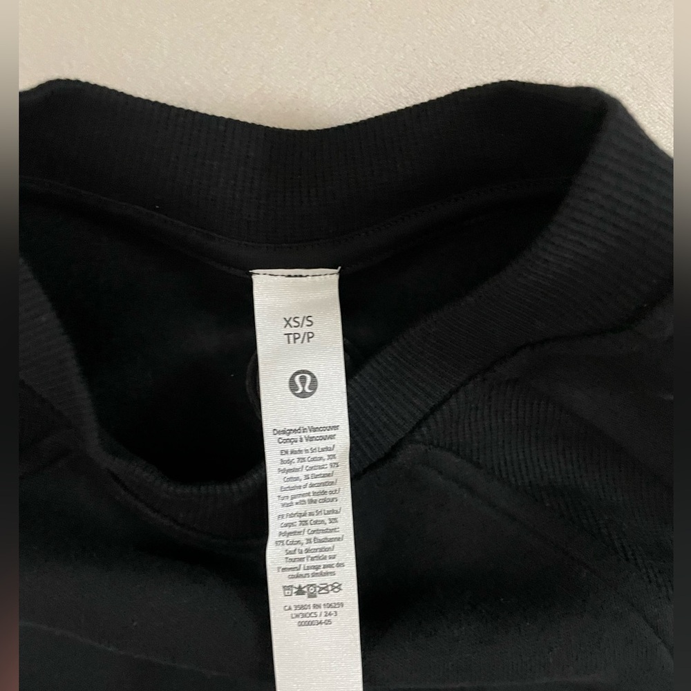 NWT Lululemon Scuba Oversized Pullover Crewneck Sweater Wordmark Black Size XS/S - Picture 13 of 13